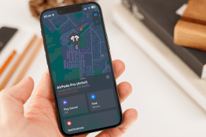 How to find my lost Android phone or iPhone