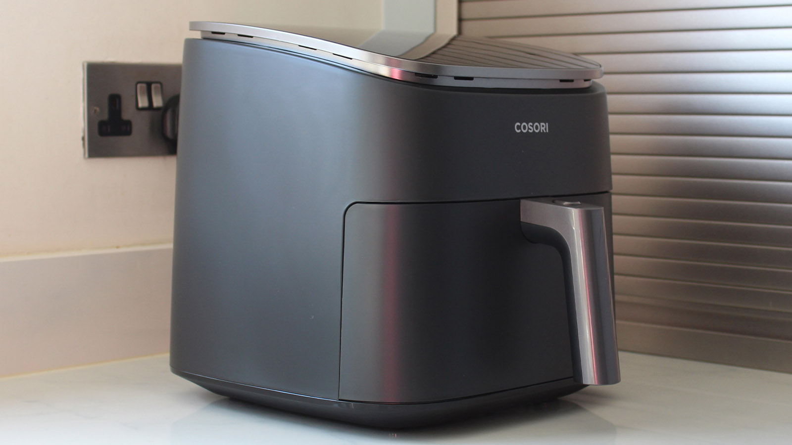 Cosori 6QT/6L TurboBlaze Air Fryer - Best medium capacity air fryer