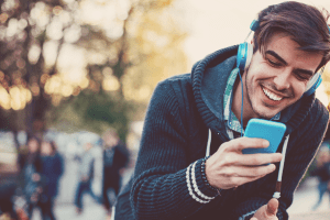 How to use Google Assistant with headphones
