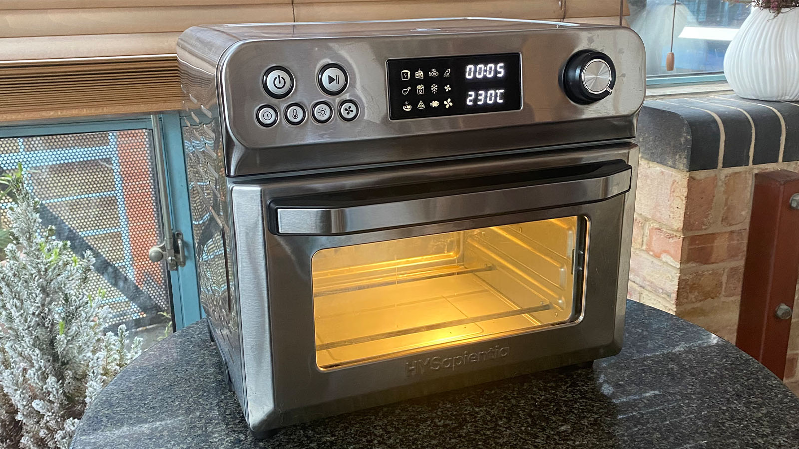 HySapientia 26QT/ 24-litre air fryer oven - Largest capacity