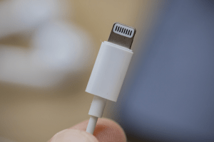 PSA: Stop charging your iPhone every night
