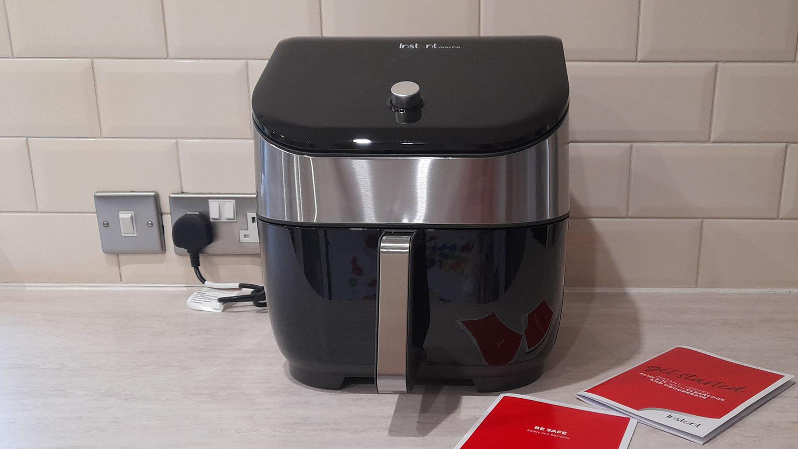 Instant Vortex Plus 6-in-1 air fryer - Viewing window & odourless cooking